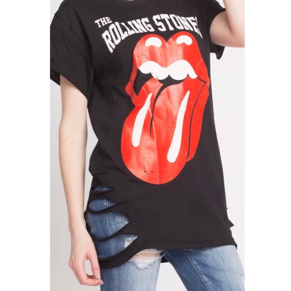 Tops - Distressed Rolling Stones t-shirt